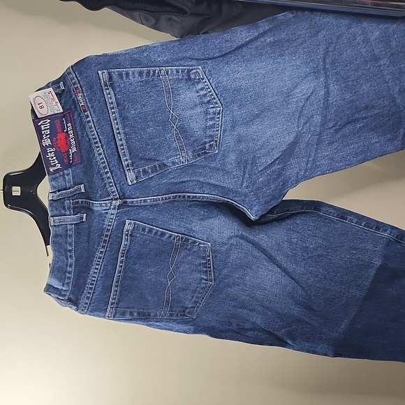 Lucky Brand Jeans - Picture 3 of 8